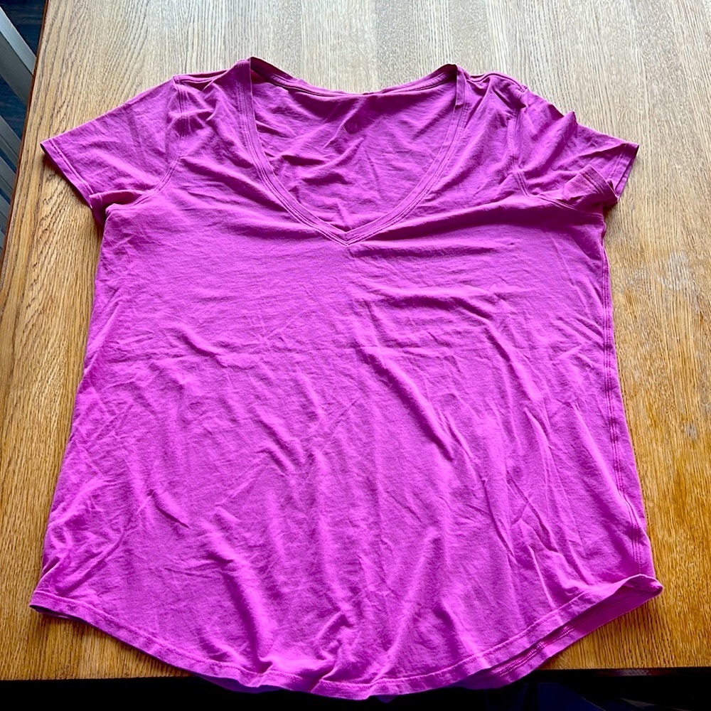 Love V-neck T-shirt- Lululemon